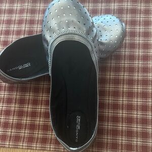 Bandolino Women's Silver Ballet Flats